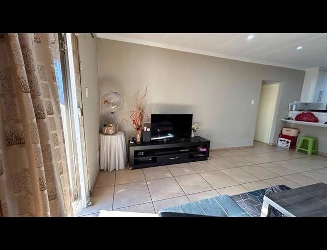 2 BEDROOM APARTMENT FOR SALE IN ARBORETUM